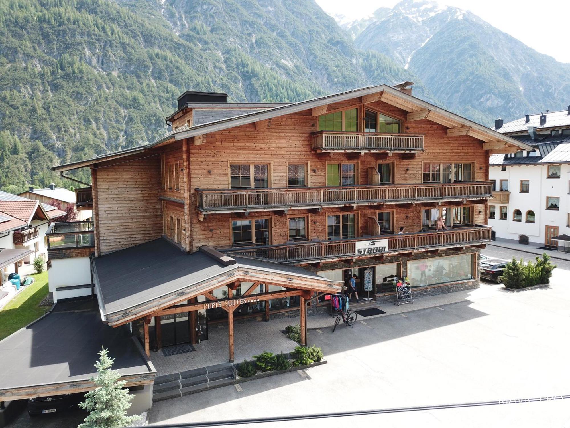 Pepi'S Suites - Lechtal Apartments Holzgau Eksteriør billede