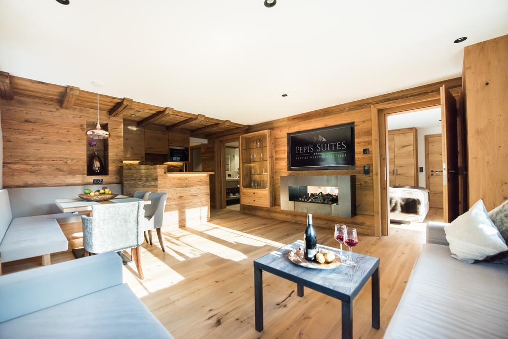 Pepi'S Suites - Lechtal Apartments Holzgau Eksteriør billede