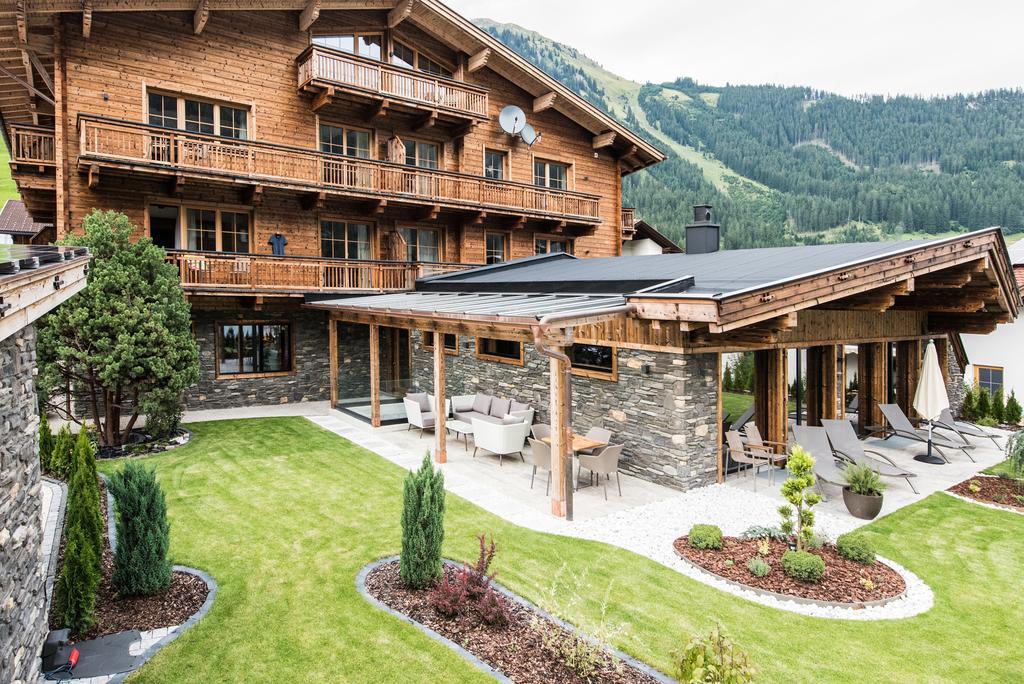 Pepi'S Suites - Lechtal Apartments Holzgau Eksteriør billede