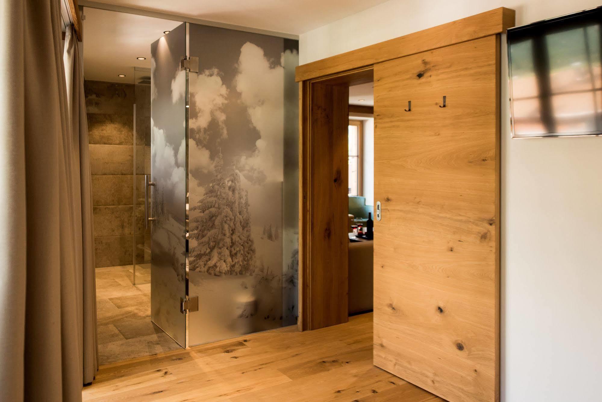 Pepi'S Suites - Lechtal Apartments Holzgau Eksteriør billede