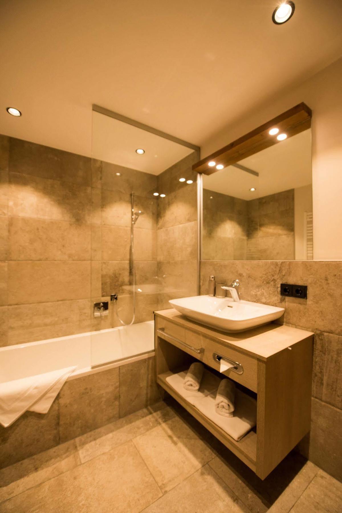 Pepi'S Suites - Lechtal Apartments Holzgau Eksteriør billede