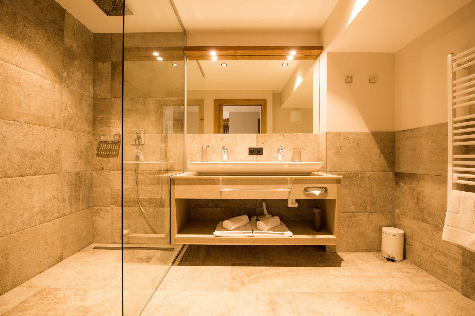 Pepi'S Suites - Lechtal Apartments Holzgau Eksteriør billede