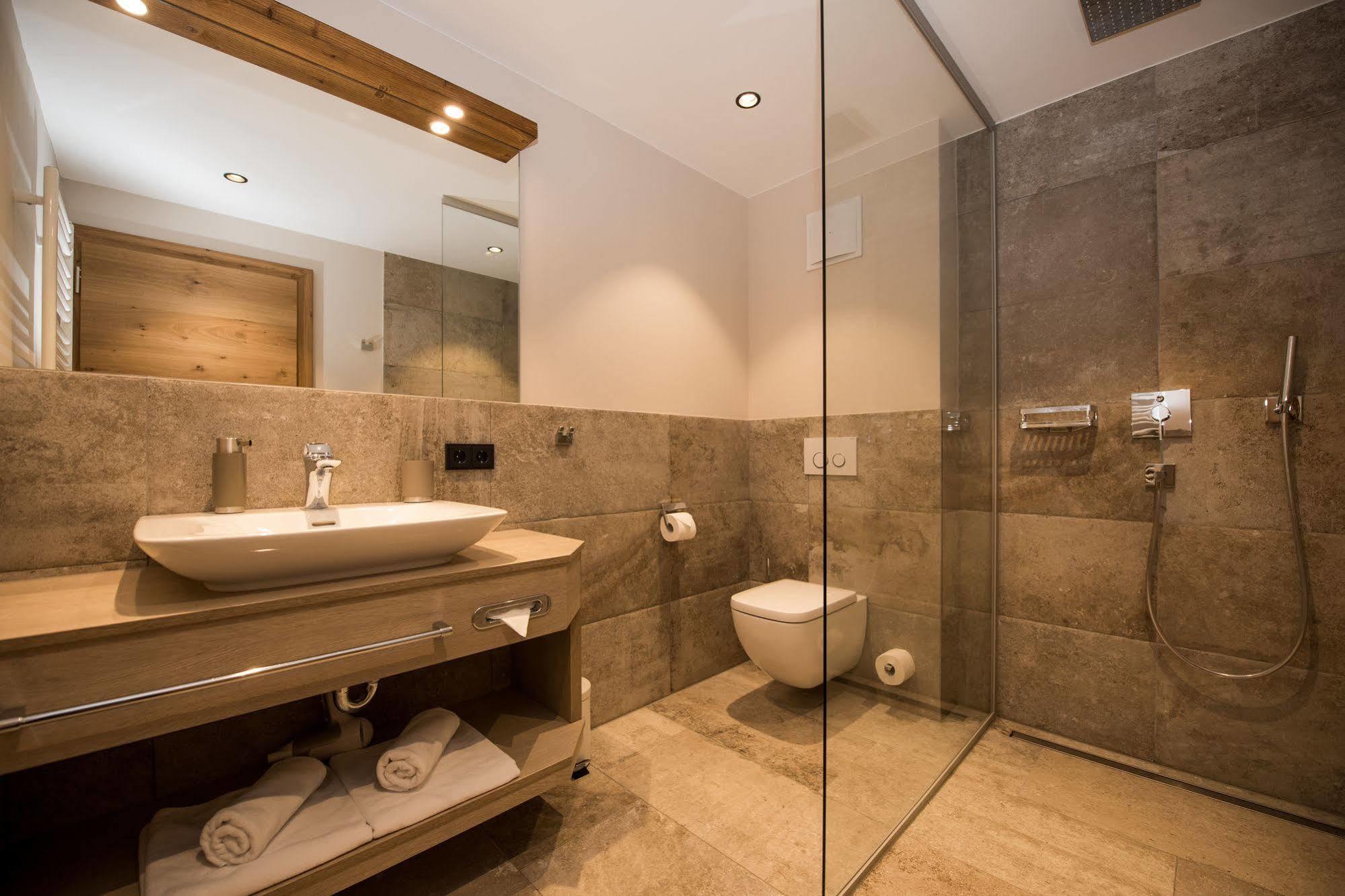Pepi'S Suites - Lechtal Apartments Holzgau Eksteriør billede